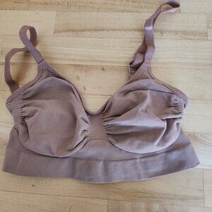 SKIMS size small nude bra